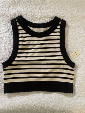 Aerie Offline Tank-  “Seamless sans couture stretch extensible medium support”